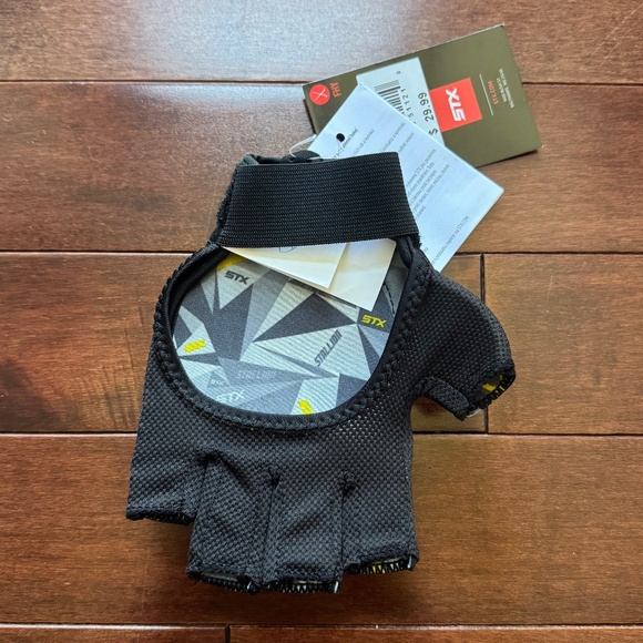 NWT Field Hockey STX Stallion Glove - Picture 2 of 4